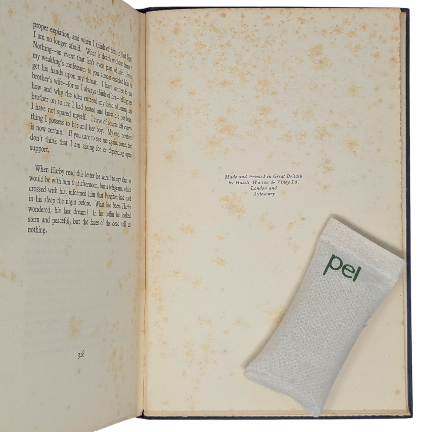The Ghost Book: Sixteen New Stories of the Uncanny
