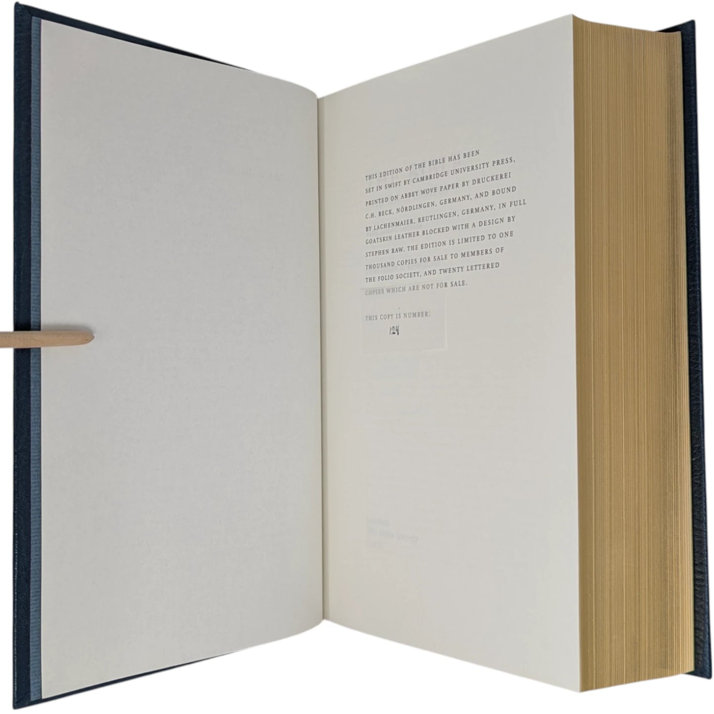 The Bible, with the Apocrypha, King James Version