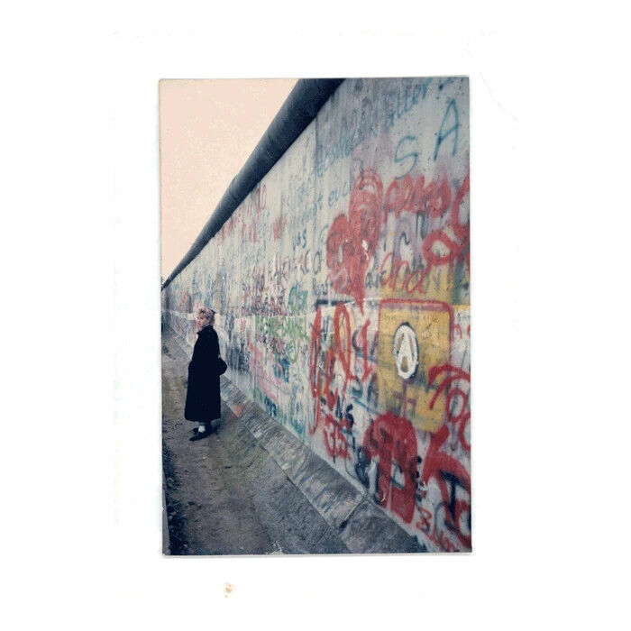 Stasiland: Stories from Behind the Berlin Wall